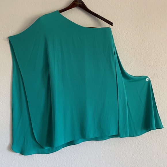 One shoulder dress - Picture 4 of 6